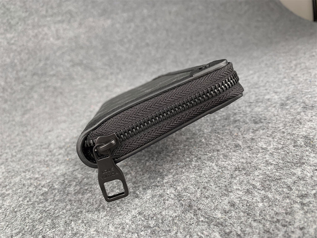 LV Horizontal Zippy Wallet 'Black'