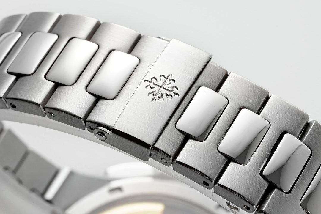 Nautilus Travel Time 40MM Watch