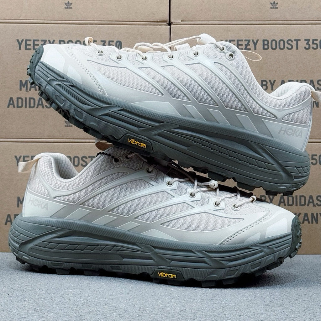 Hoka Mafate Three2 Khaki | Cement gray