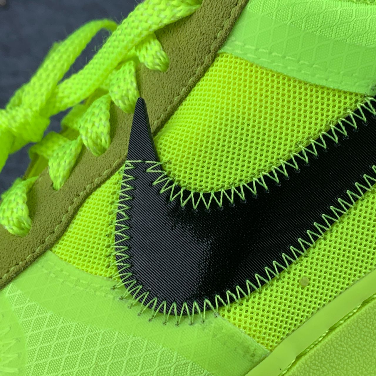 Off-White x Air Force 1 Low 'Volt'