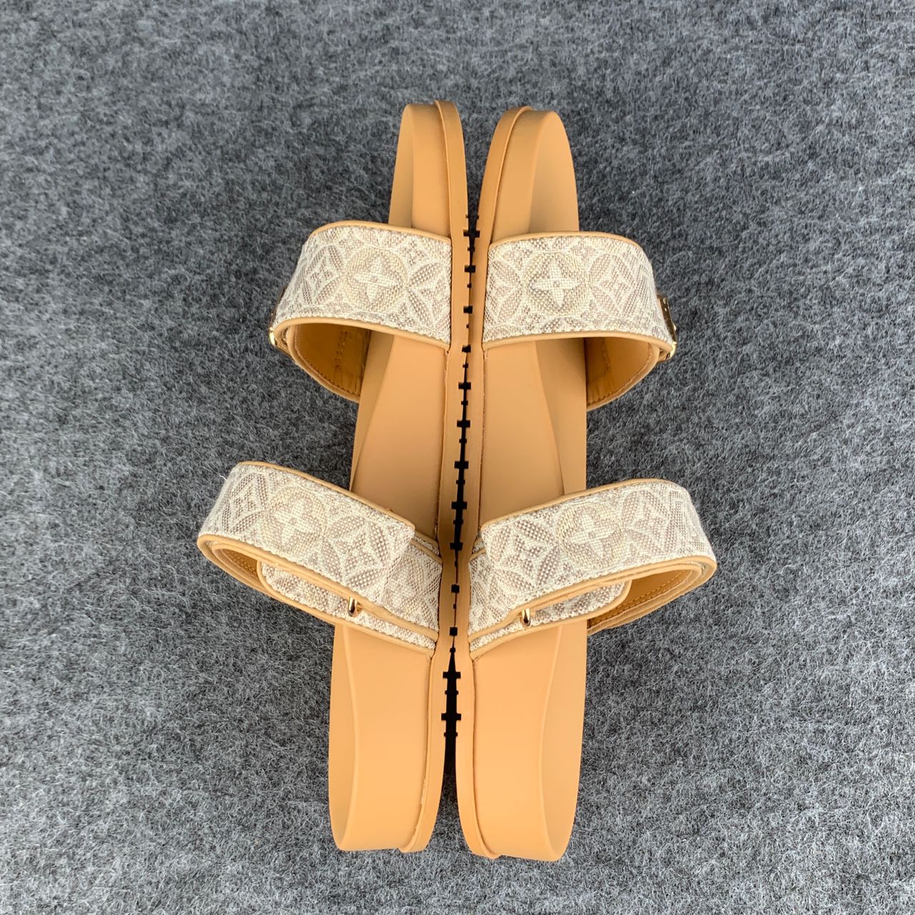 LV Bom Dia Flat Comfort Mule Sandal