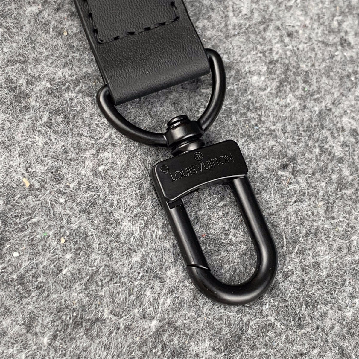 LV KEEPALL BANDOULIERE  GRAPHITE 50 BLACk