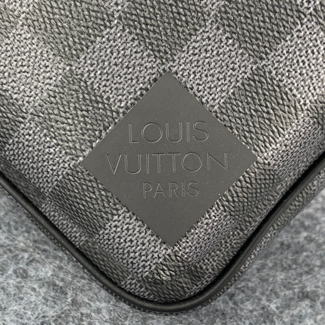 LV Damier Graphite Avenue Sling