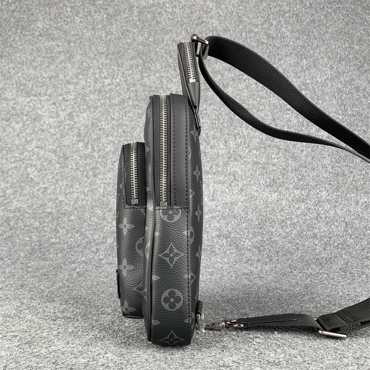 LV Avenue Sling Bag Monogram