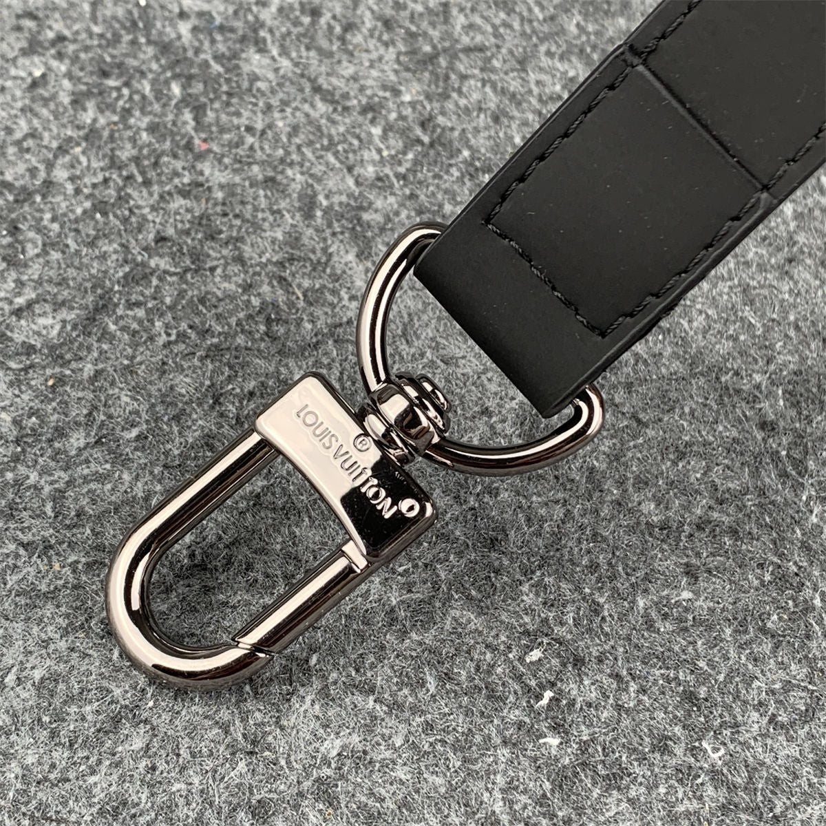 LV KEEPALL BANDOULIERE  ECLIPSE 50
