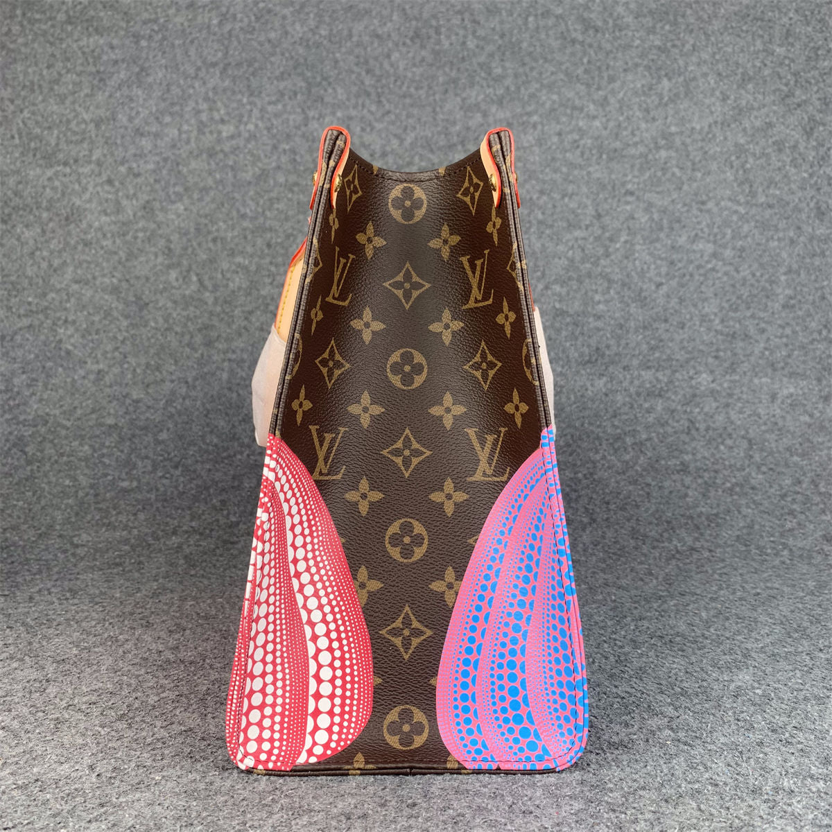 LV YK Onthego PM Pumpkin Print