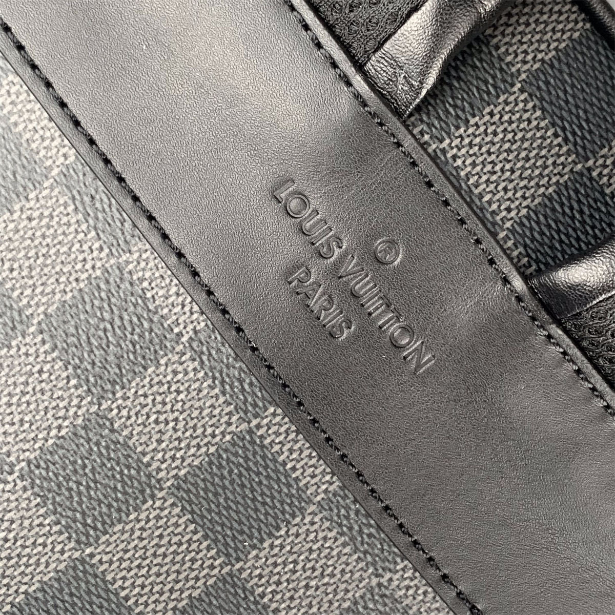 LV JOSH BACKPACK DAMIER GRAPHITE BLACK