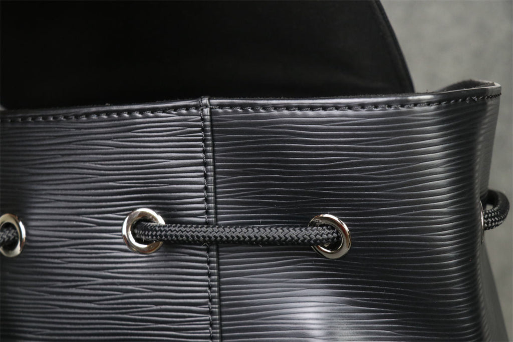LV CHRISTOPHER BACKPACK EPI PM BLACK
