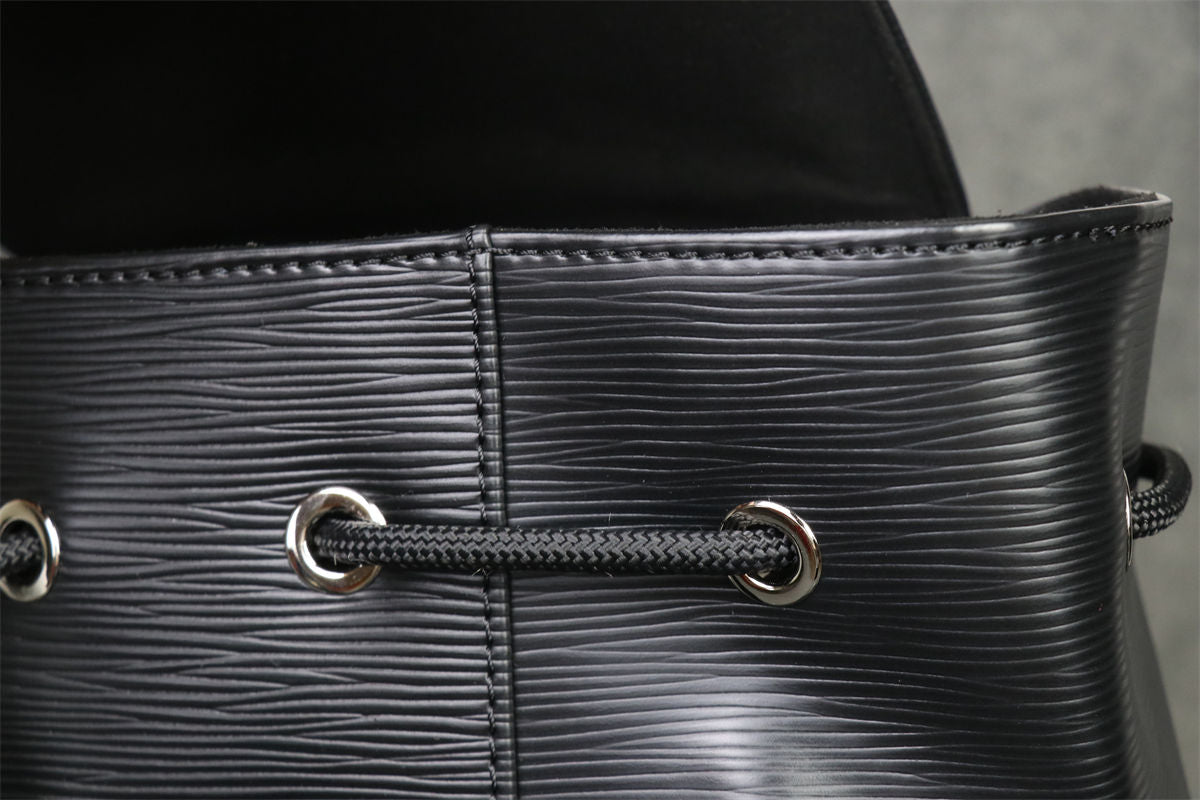 LV CHRISTOPHER BACKPACK EPI PM BLACK