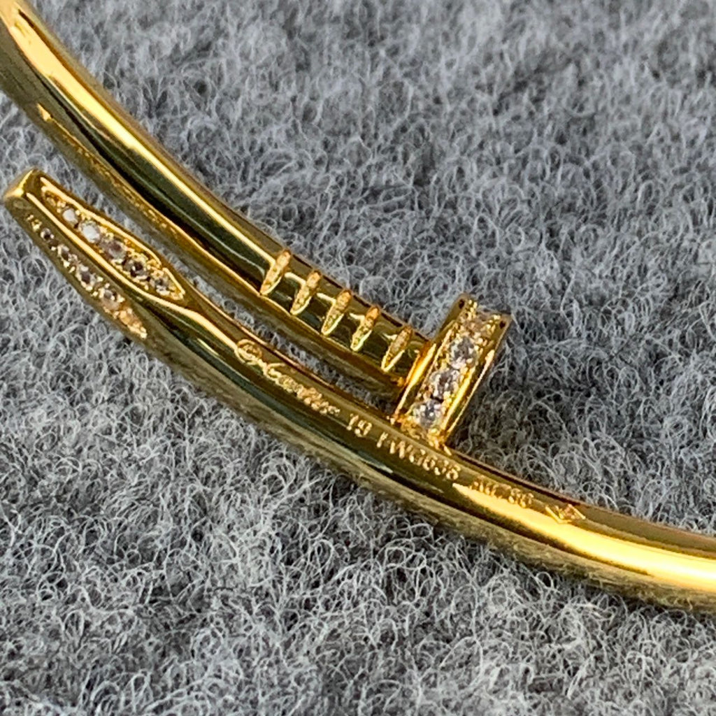 Juste un Clou Bracelet in Yellow Gold with Diamonds