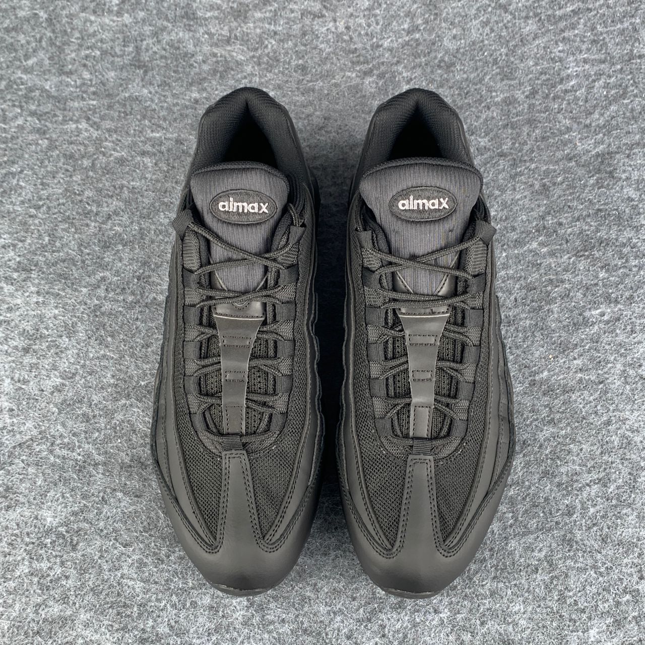 Air Max 95 Essential 'Triple Black'