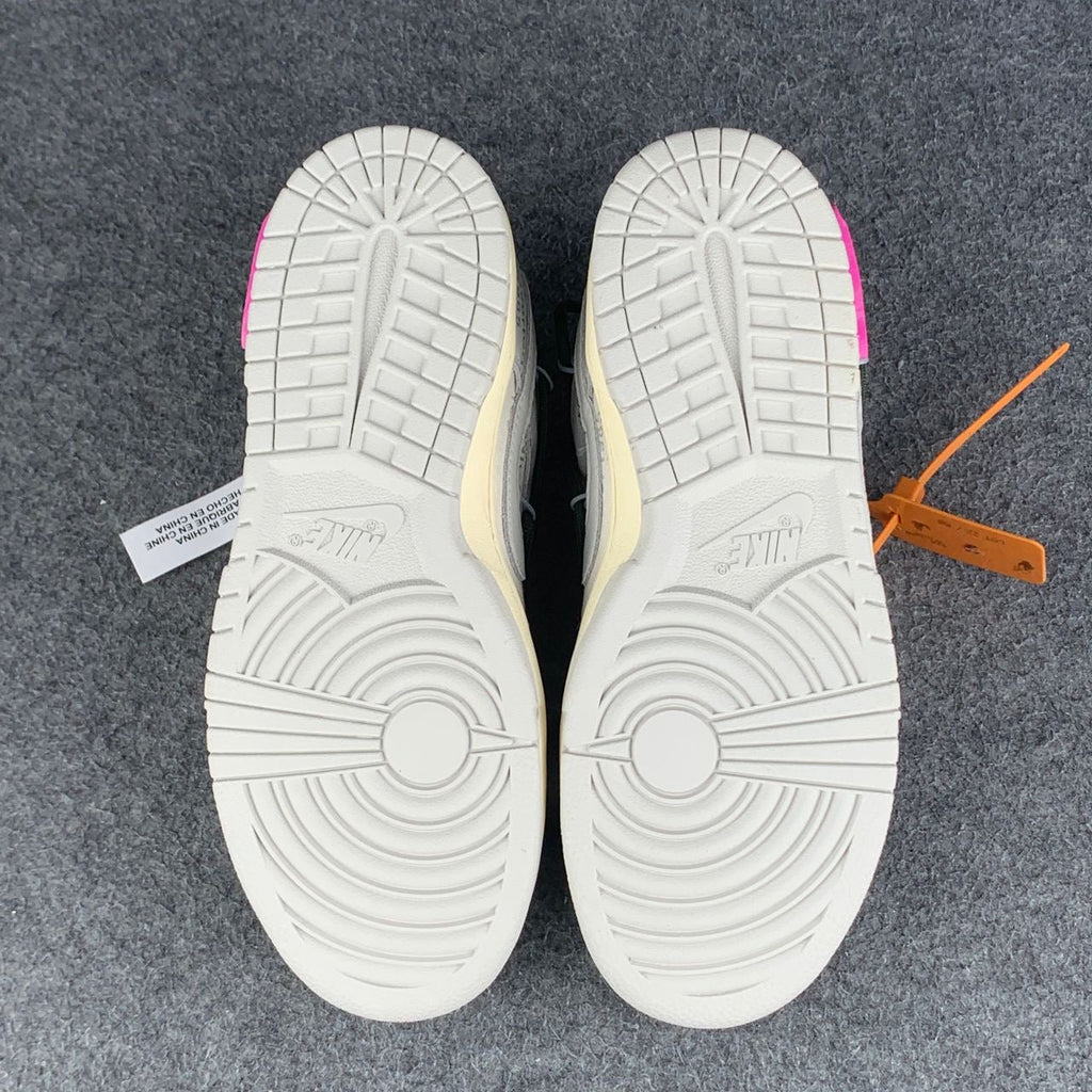 Off-White x Nike Dunk Low 'Lot 22 of 50'