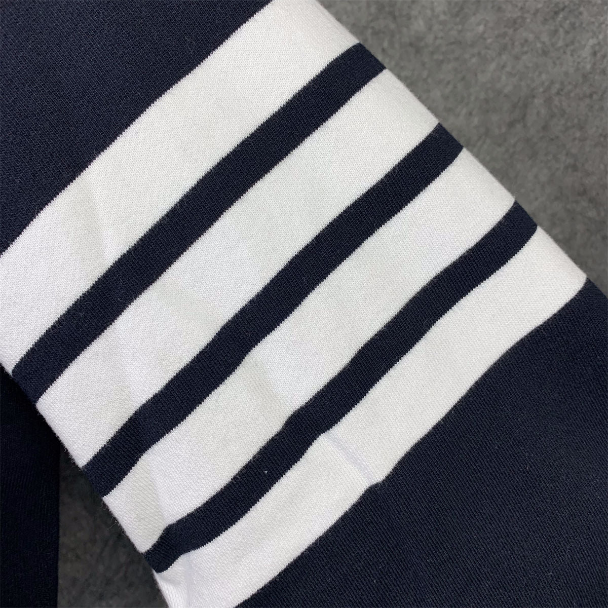Thom Browne CLASSIC LOOPBACK 4-BAR FULL ZIP HOODIE