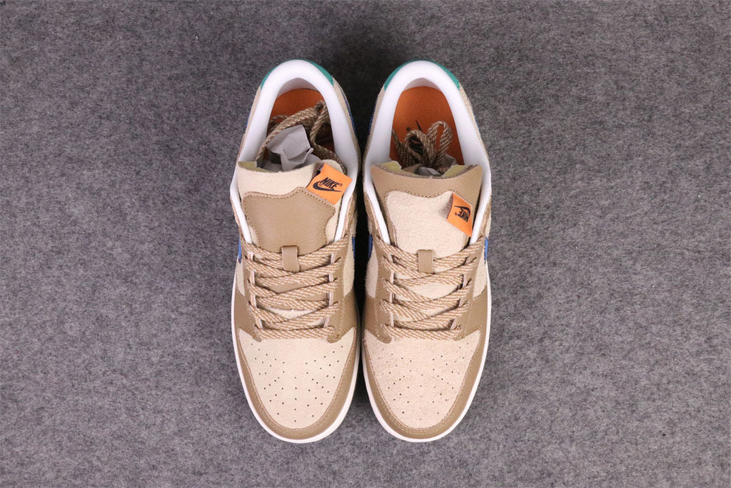 size? x Dunk Low 'Dark Driftwood'