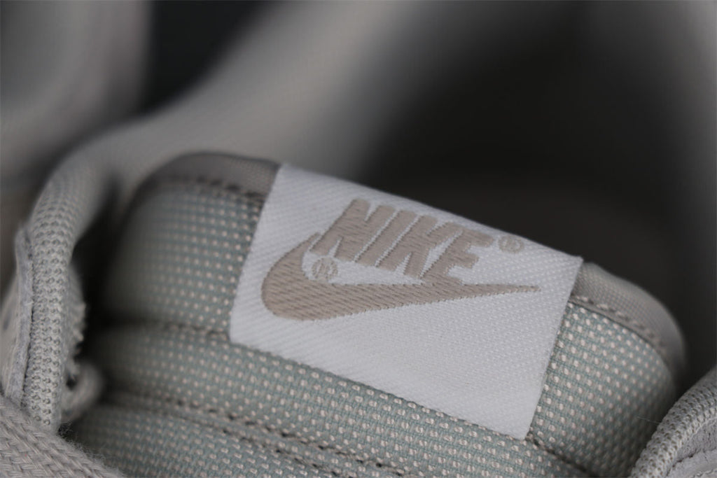 Dunk Low 'Ironstone'