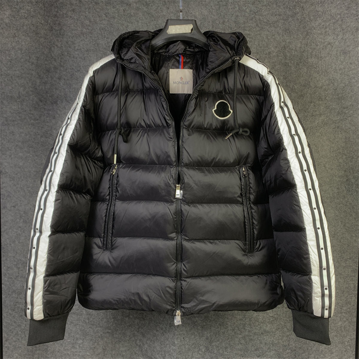 Moncler Stellaire Shell-Down Jacket 'Black/White'