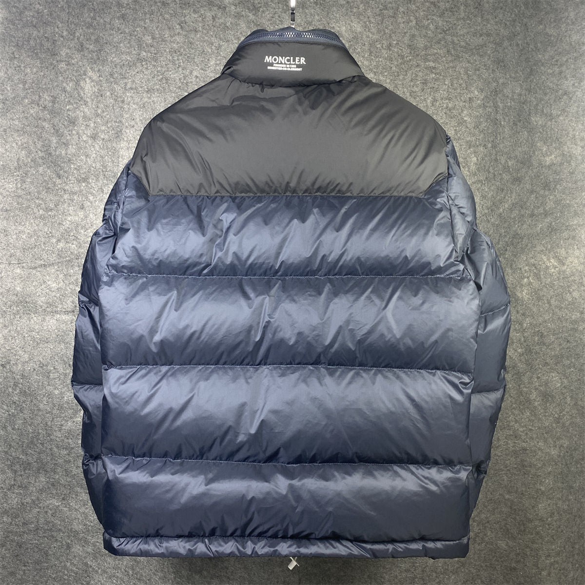 Moncler Peuplier Short Down Jacket 'Navy'